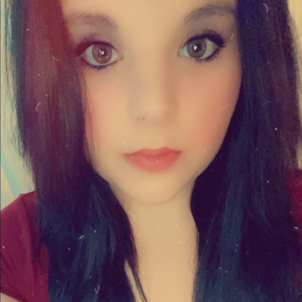 Meet your Posher, Tiffany